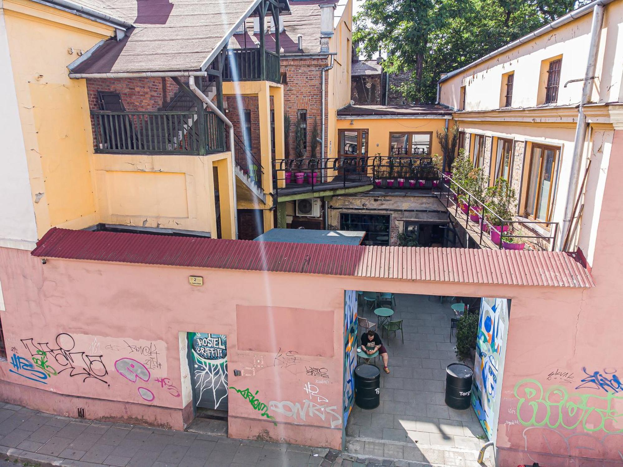 Hostel Graffiti Krasków Exterior foto
